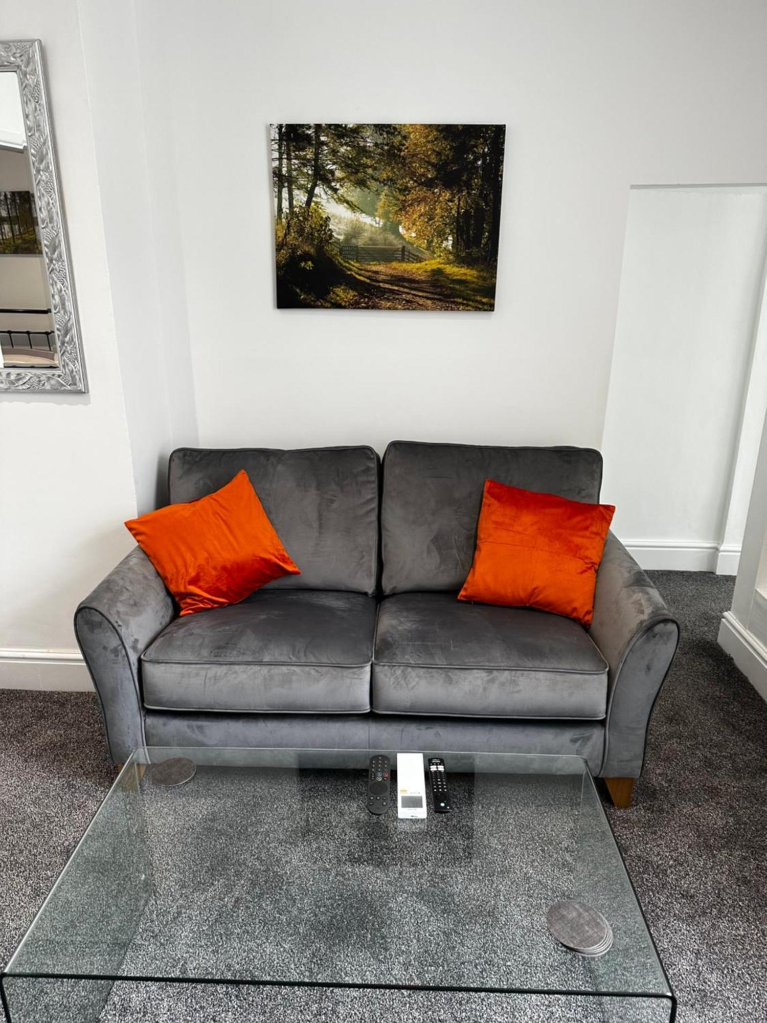 Town Centre Studio Flat Merthyr Tydfil Exterior foto